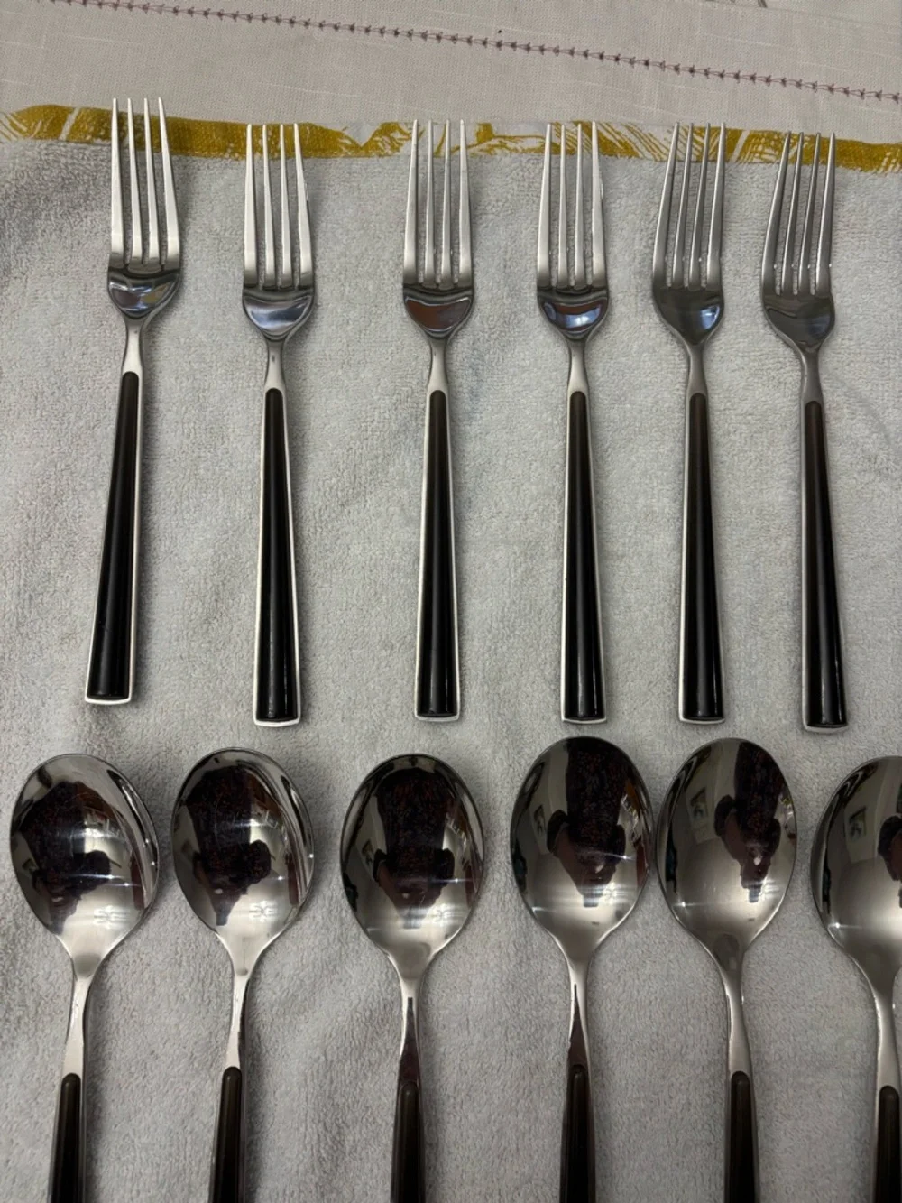 Mepra  24pc Flatware Set Blackish/Brown Resin Italian 18/10 Stainless Steel - Picture 5 of 15